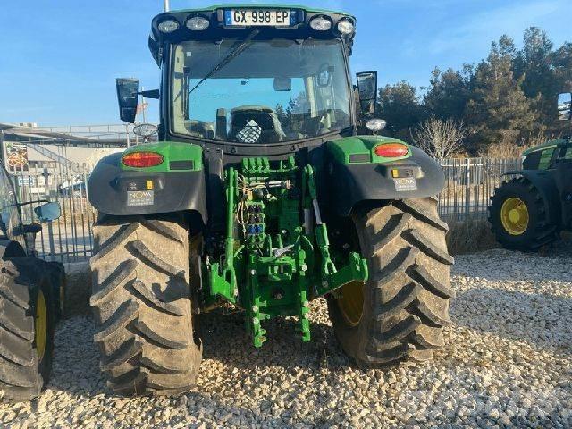 John Deere 6R120 الجرارات