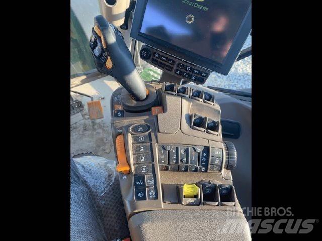 John Deere 6R120 الجرارات