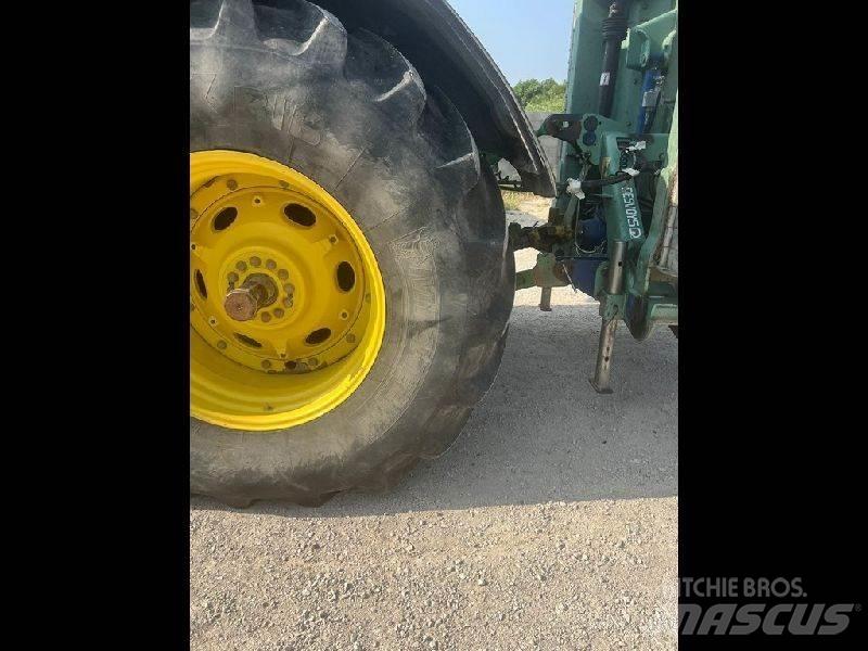 John Deere 7250R الجرارات