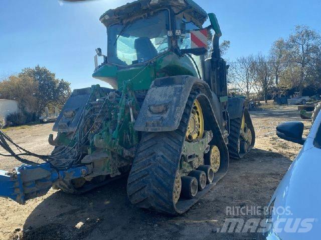 John Deere 8RX410 الجرارات