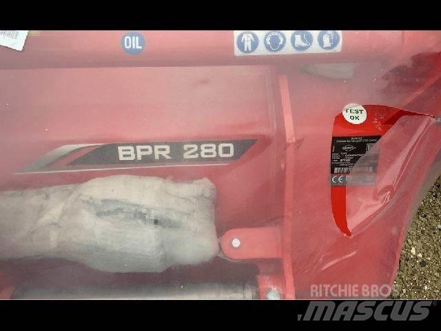 Kuhn BPM 280 زلاقات ميدانية