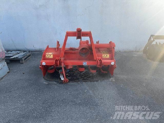 Kuhn EL 62-130 الكاسحات وقلابات التربة ذات المحركات