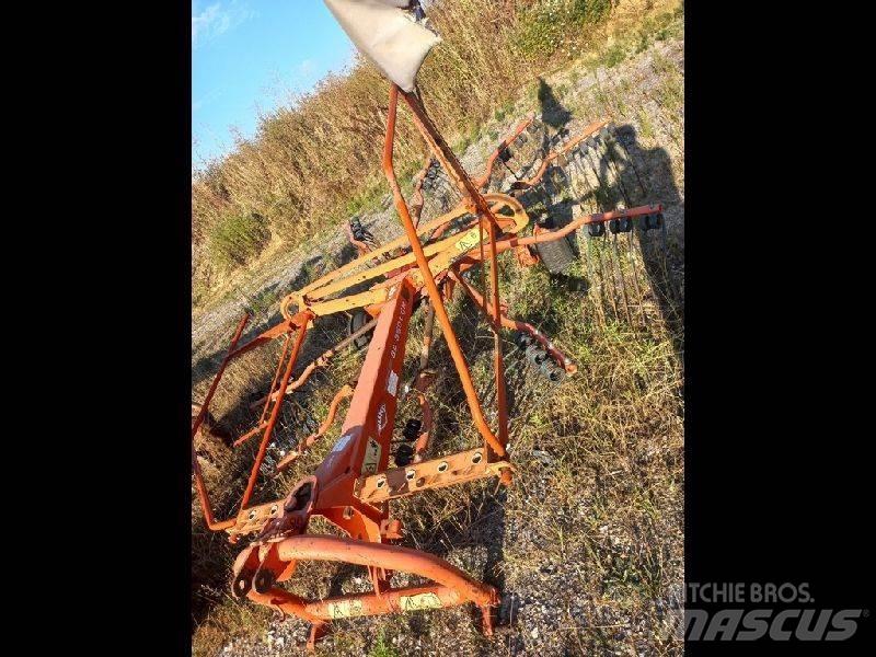 Kuhn GA3501 GM مكابس وميبسات التبن