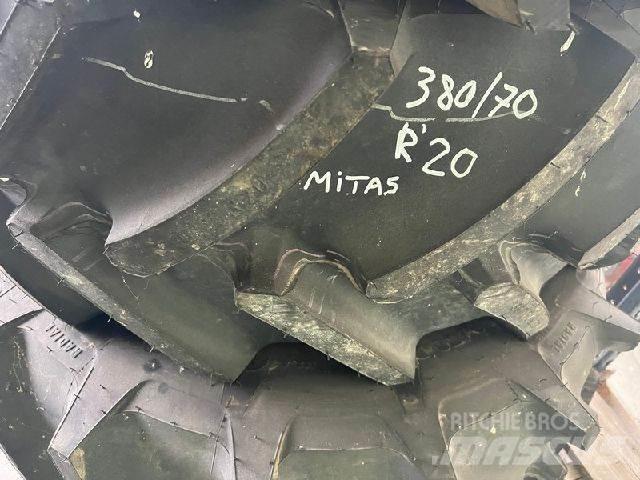 Mitas 380/70R20 ماكينات زراعية أخرى