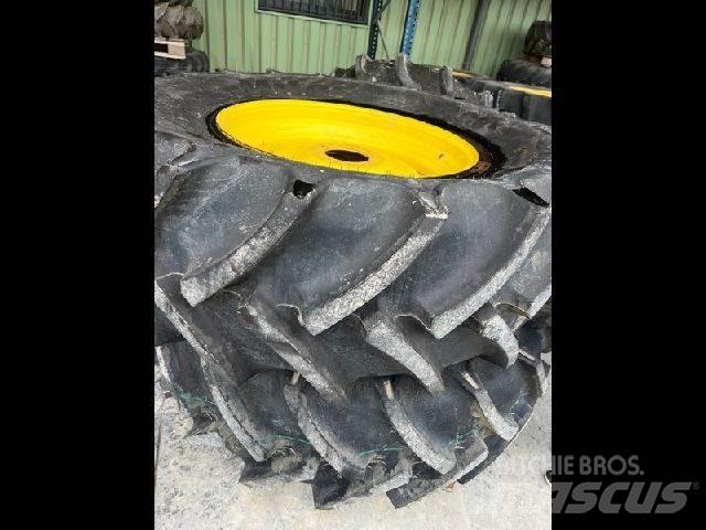 Mitas 460/85R30 ماكينات زراعية أخرى