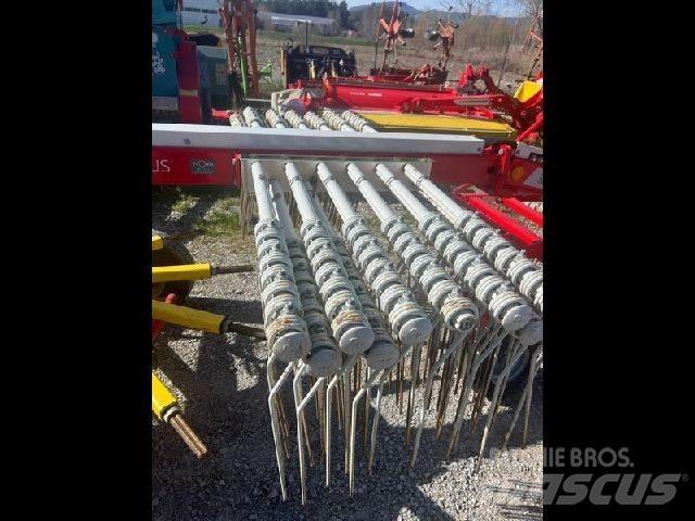 Pöttinger 611 A مكابس وميبسات التبن
