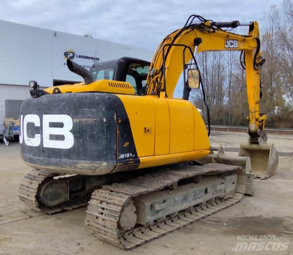 JCB JS131LCD حفارات زحافة