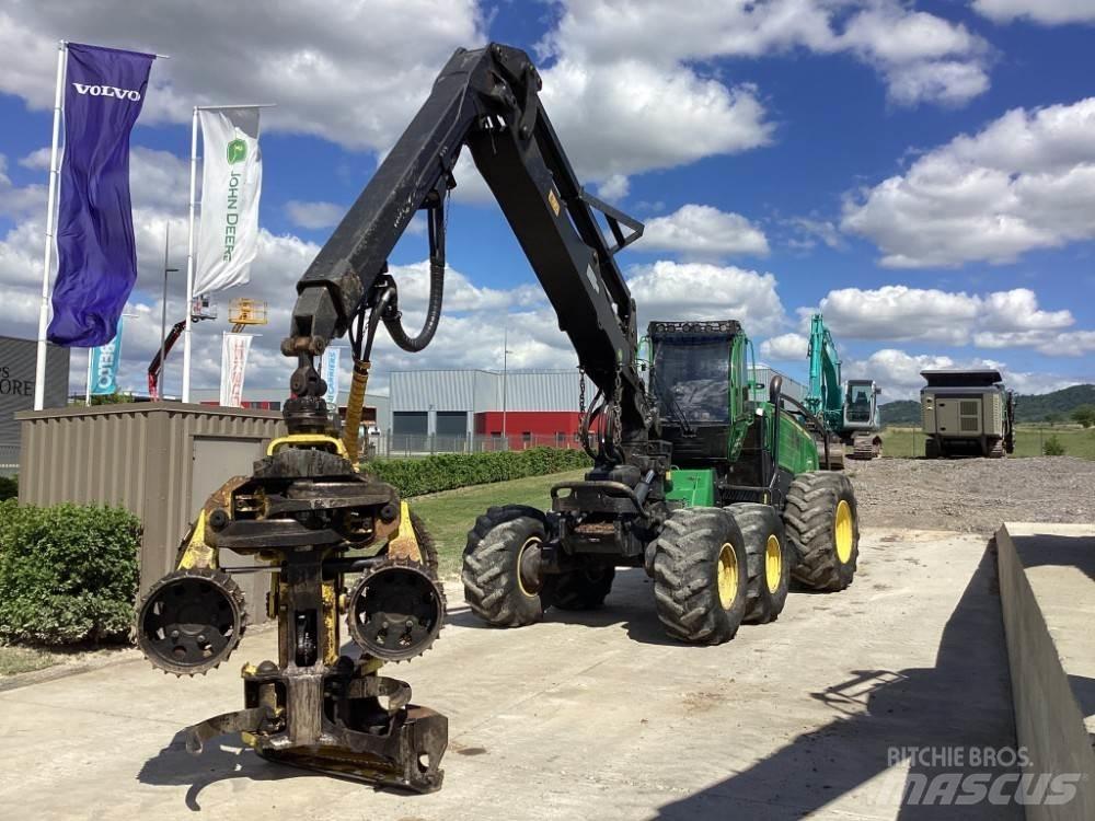 John Deere 1470G قاطعات وجامعات الأشجار