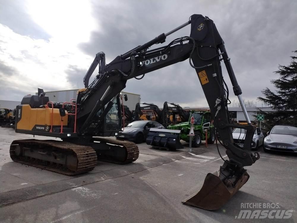 Volvo EC160EL حفارات زحافة