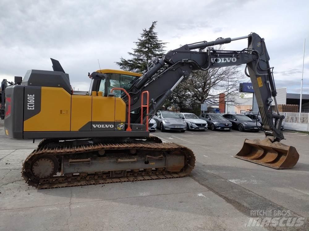 Volvo EC160EL حفارات زحافة