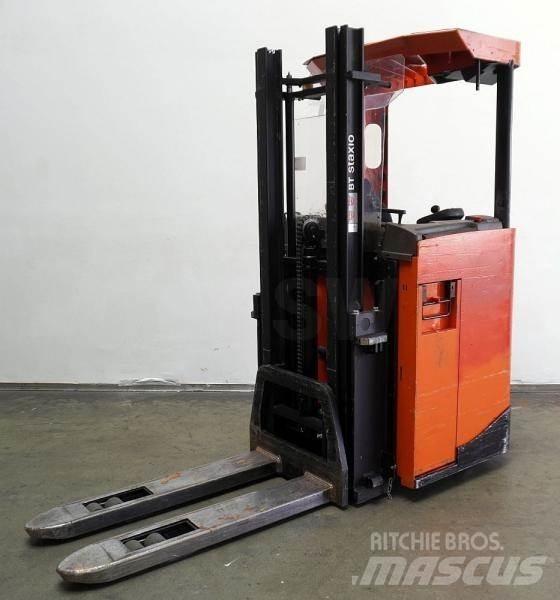 BT SRE135 شاحنات مناولة ذاتية الدفع