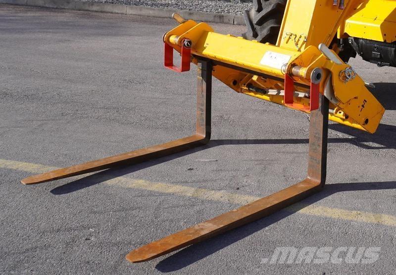 JCB 535-95 مناولات متداخلة