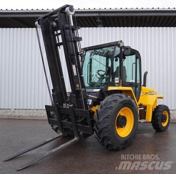 JCB 940-4 شاحنات الطرق الوعرة