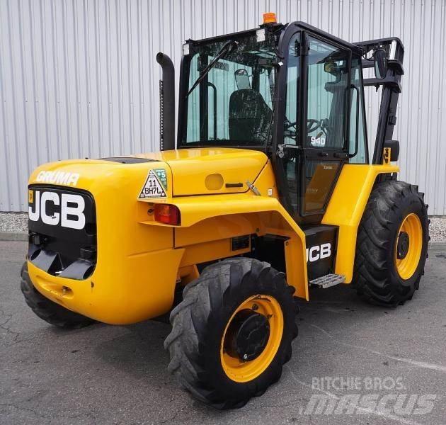 JCB 940-4 شاحنات الطرق الوعرة