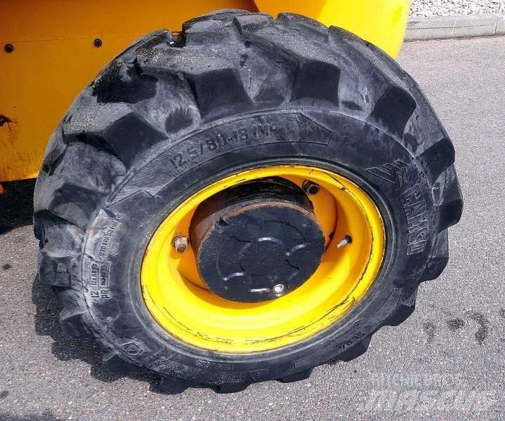 JCB 940-4 شاحنات الطرق الوعرة