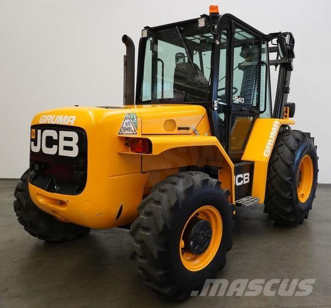 JCB 940-4 شاحنات الطرق الوعرة