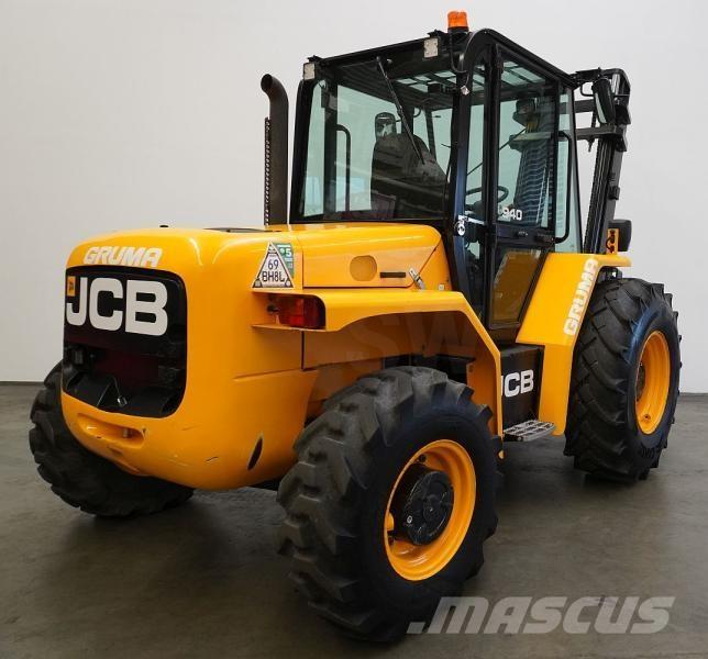 JCB 940-4 شاحنات الطرق الوعرة