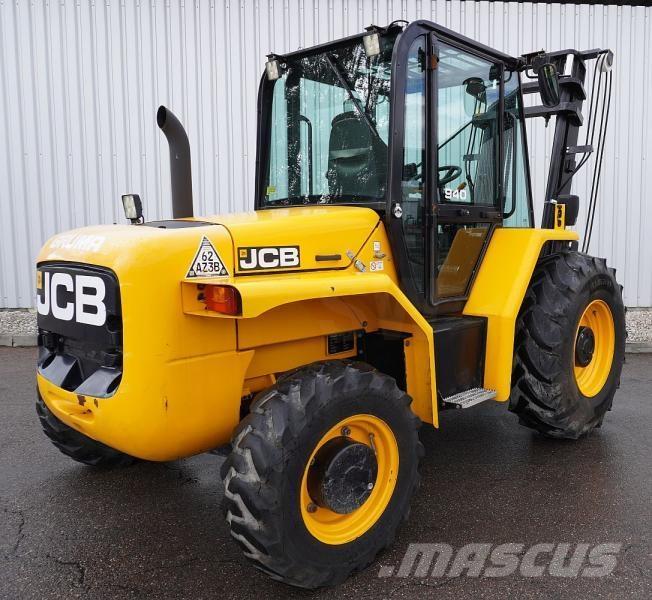 JCB 940-4 شاحنات الطرق الوعرة