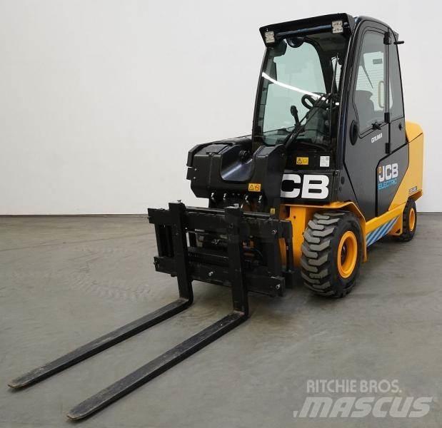 JCB TLT35-22E مناولات متداخلة