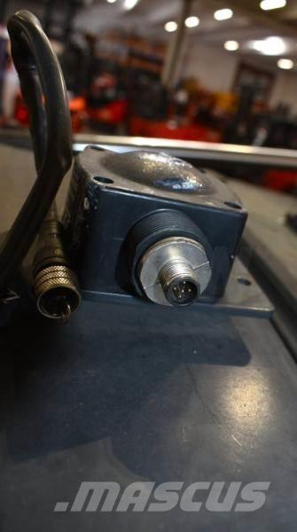 Linde E 20 387 شاحنات ذات رافعات شوكية تعمل بالكهرباء