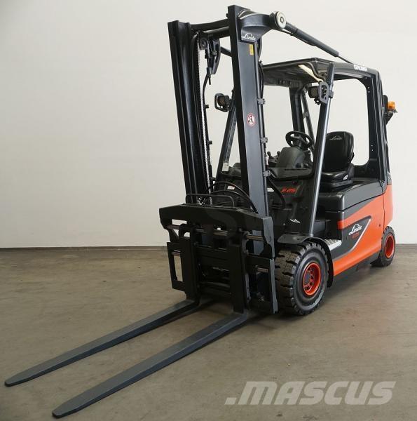 Linde E 25 387 شاحنات ذات رافعات شوكية تعمل بالكهرباء
