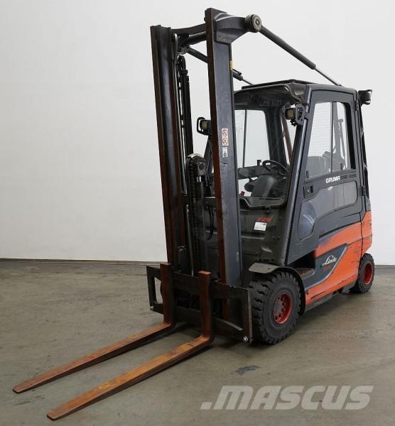 Linde E 25 387 شاحنات ذات رافعات شوكية تعمل بالكهرباء