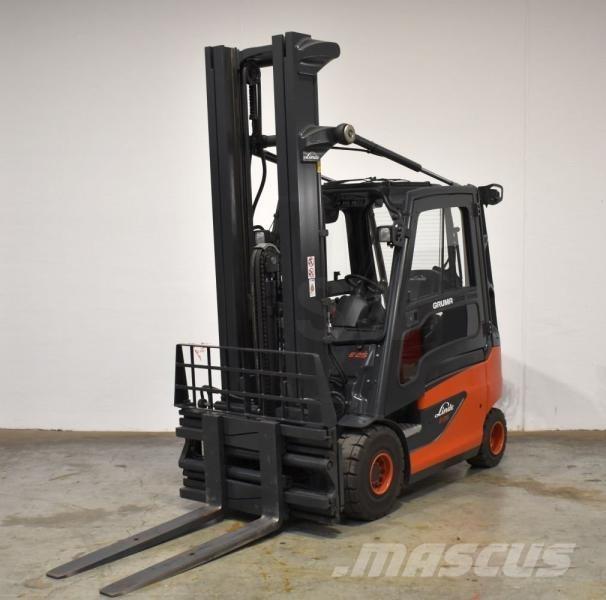 Linde E 25 387 شاحنات ذات رافعات شوكية تعمل بالكهرباء