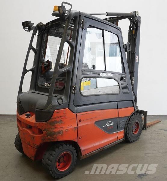 Linde E 25 387 شاحنات ذات رافعات شوكية تعمل بالكهرباء