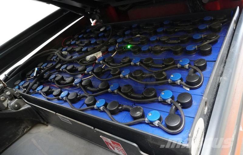 Linde E 25 387 شاحنات ذات رافعات شوكية تعمل بالكهرباء