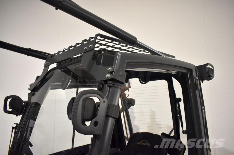 Linde E 30 387 شاحنات ذات رافعات شوكية تعمل بالكهرباء