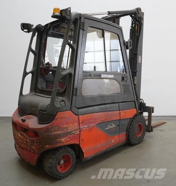 Linde E 30 387 شاحنات ذات رافعات شوكية تعمل بالكهرباء