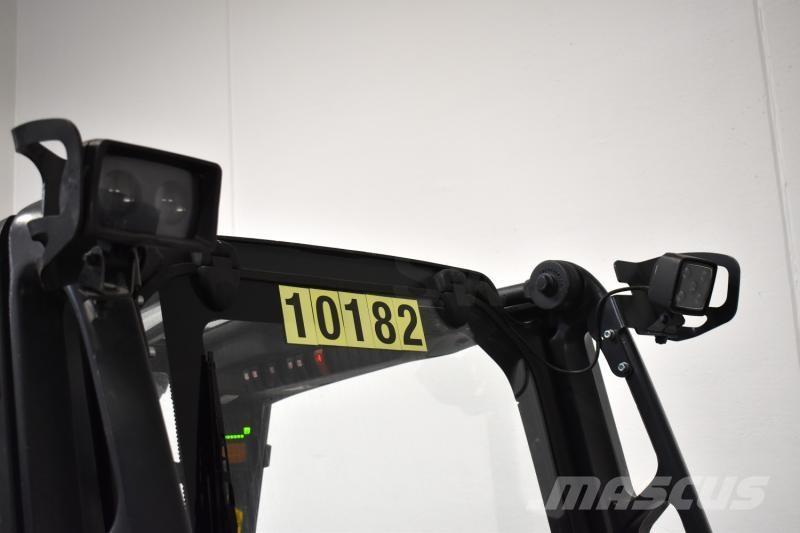 Linde E 30 387 شاحنات ذات رافعات شوكية تعمل بالكهرباء