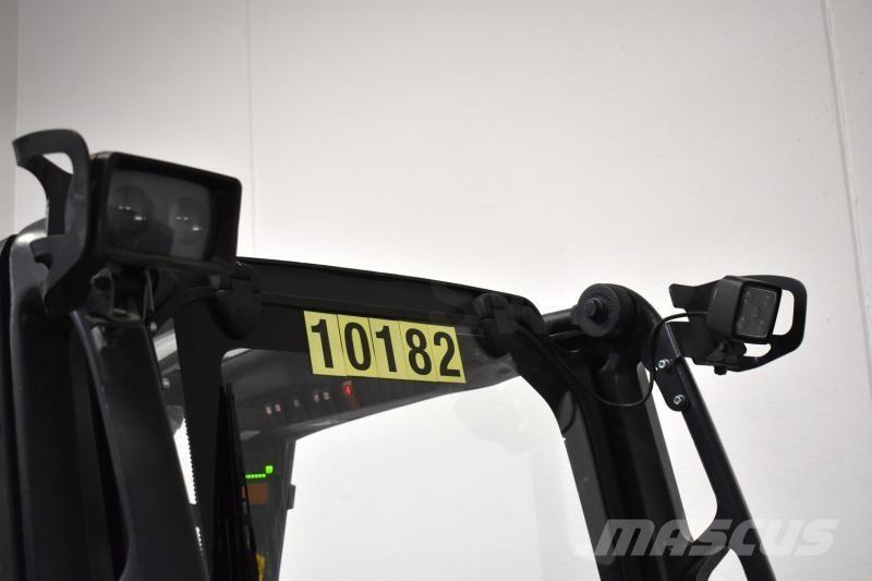 Linde E 30 387 شاحنات ذات رافعات شوكية تعمل بالكهرباء