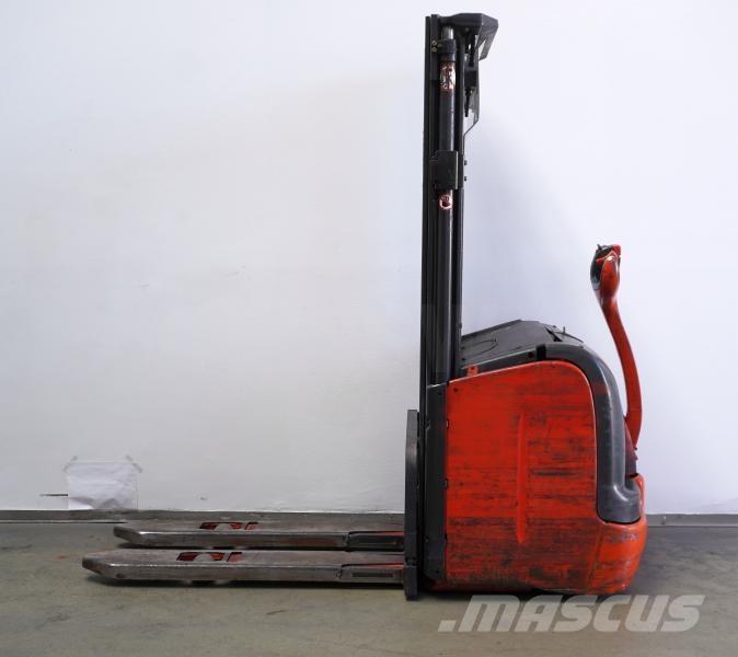 Linde L 14 372 شاحنات مناولة ذاتية الدفع