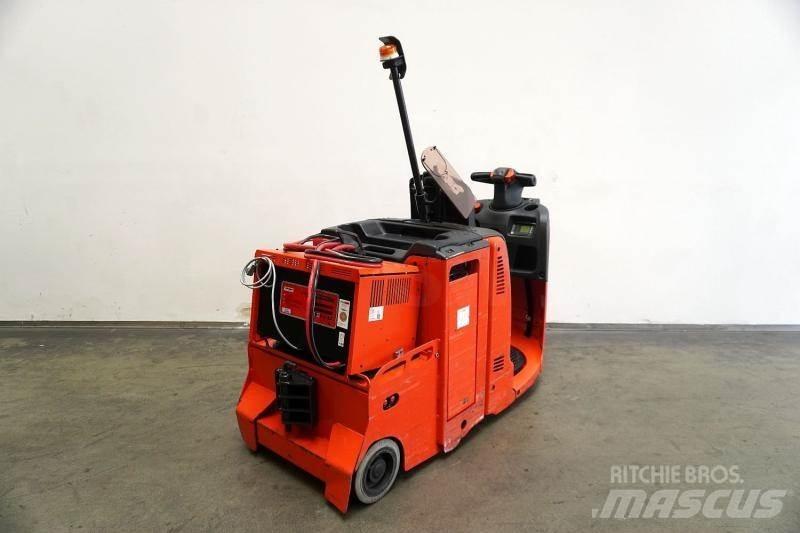 Linde P 30 132 شاحنة قاطرة