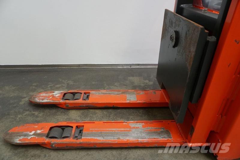 Linde T 30 131 معدات الرفع منخفض المستوى