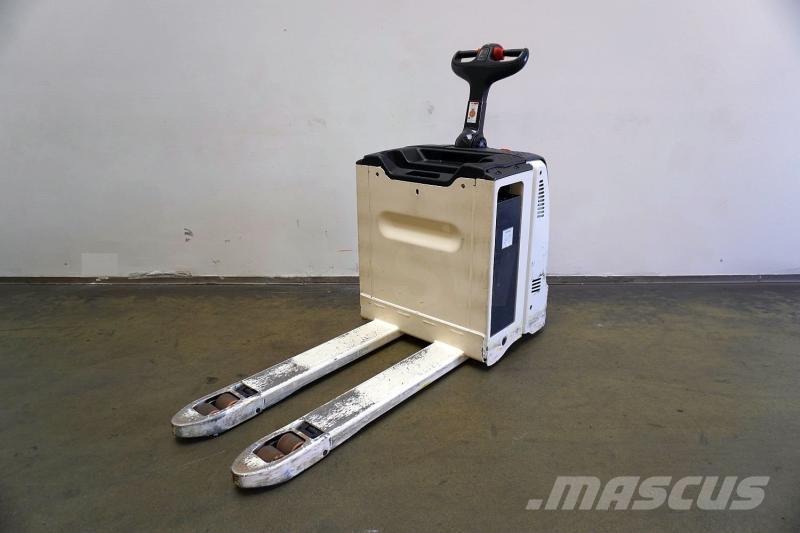 Linde T 30 131 معدات الرفع منخفض المستوى