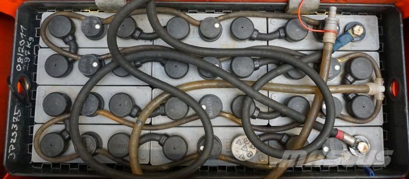 Linde T 30 131 معدات الرفع منخفض المستوى