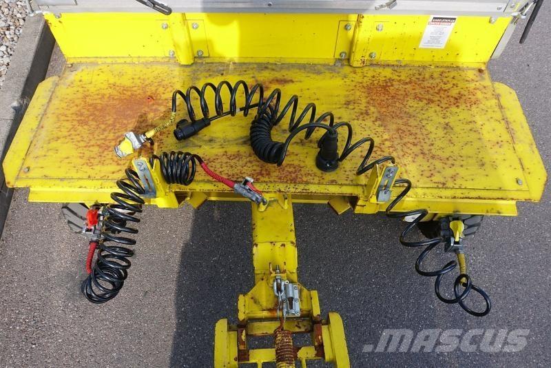 Pefra 4000 مقطوروات مسطحة/مفصلية الجوانب