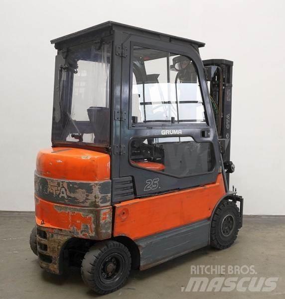 Toyota 7FBMF25 شاحنات ذات رافعات شوكية - أخرى