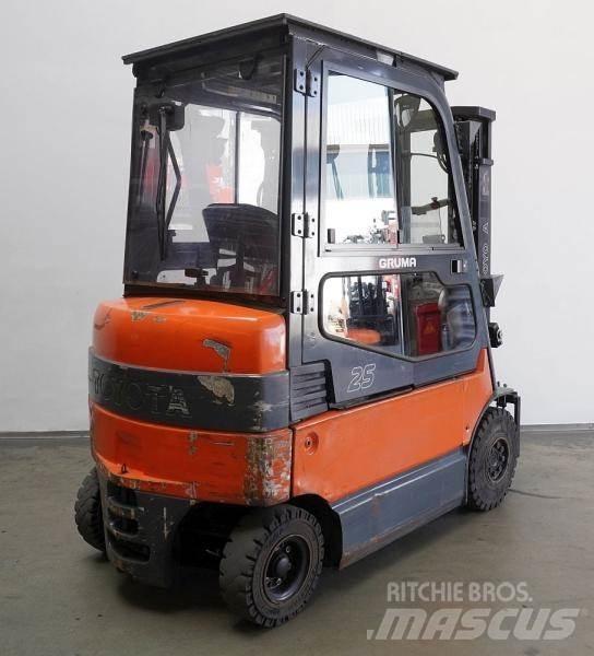 Toyota 7FBMF25 شاحنات ذات رافعات شوكية - أخرى