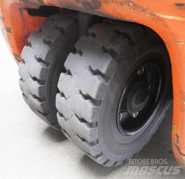 Toyota 8FBET16 شاحنات ذات رافعات شوكية - أخرى