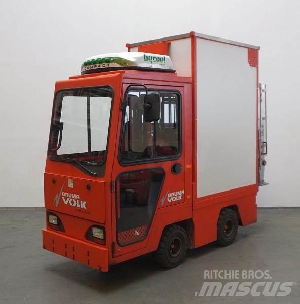 Volk EFW1,5 شاحنة قاطرة