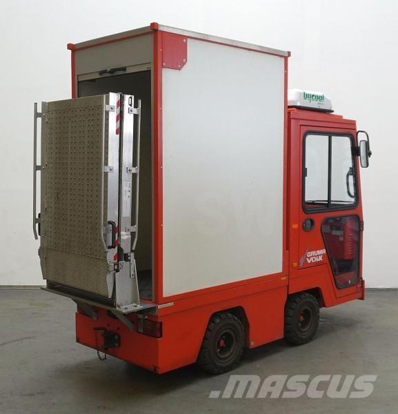 Volk EFW1,5 شاحنة قاطرة