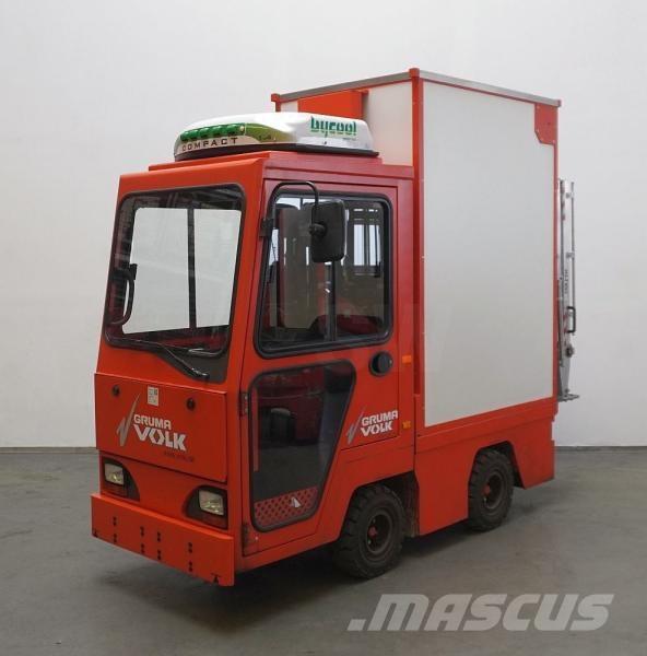 Volk EFW1,5 شاحنة قاطرة