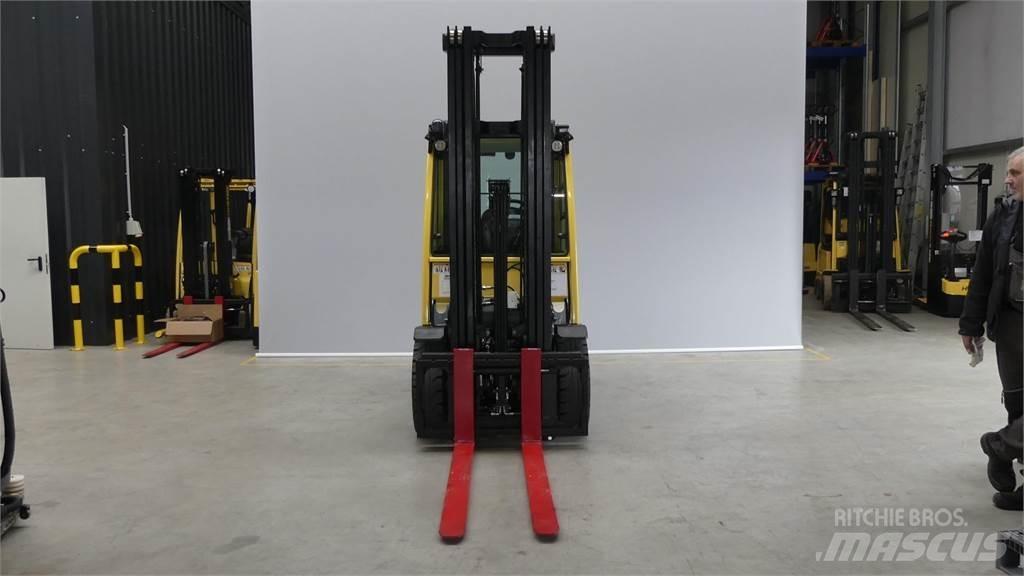 Hyster H3.5FTD شاحنات الديزل