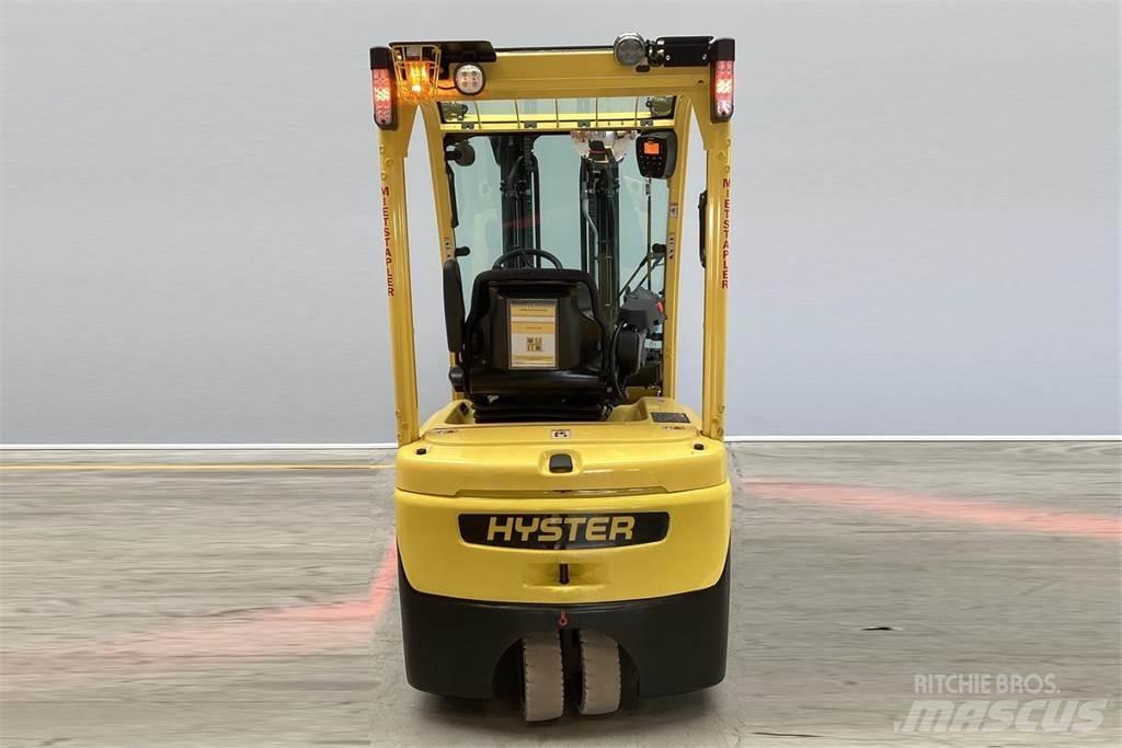 Hyster J1.5XNT شاحنات ذات رافعات شوكية تعمل بالكهرباء