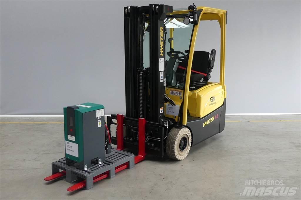 Hyster J1.5XNT شاحنات ذات رافعات شوكية تعمل بالكهرباء