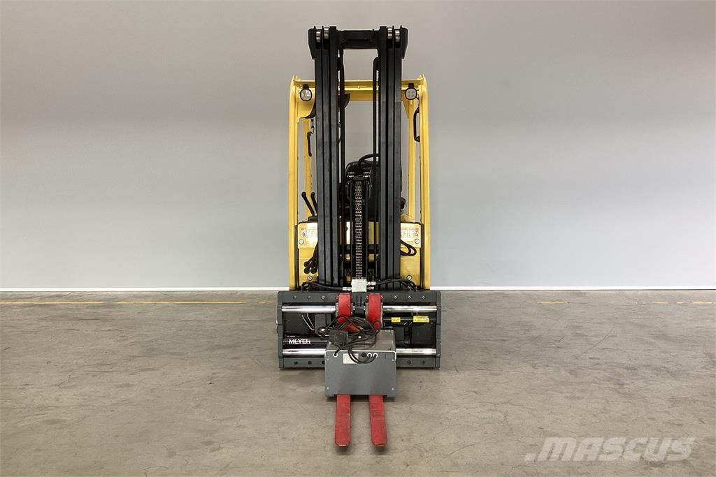 Hyster J1.8XN شاحنات ذات رافعات شوكية تعمل بالكهرباء