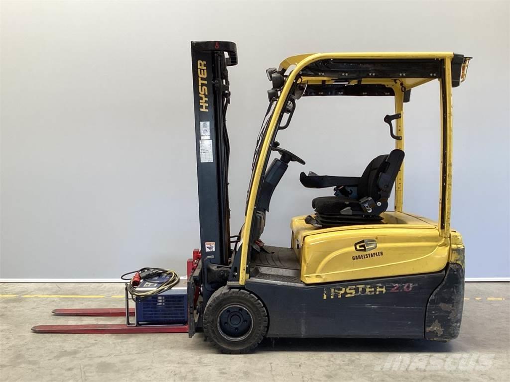 Hyster J2.0XMT شاحنات ذات رافعات شوكية تعمل بالكهرباء